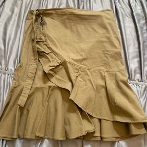 Super cute Khaki skirt